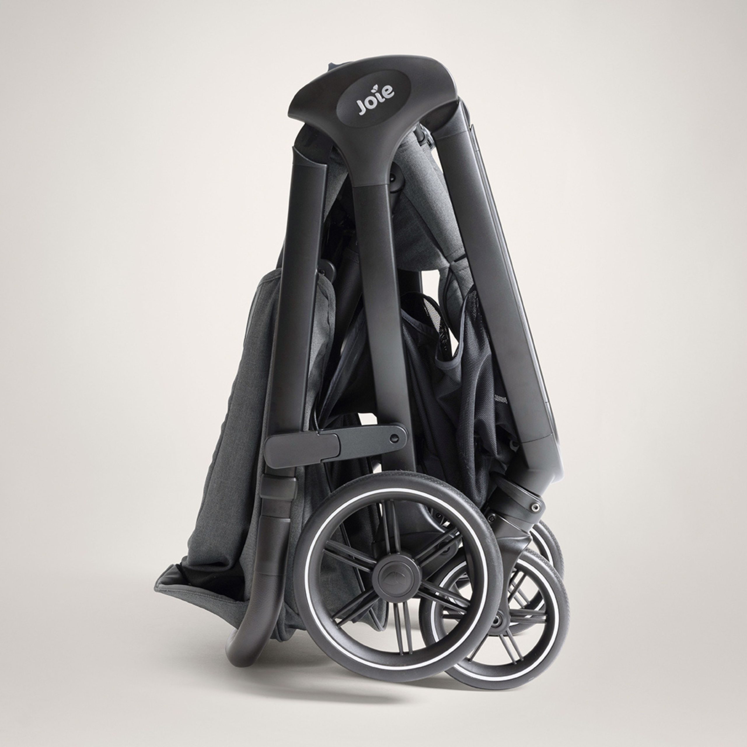 Joie Signature Valora Stroller (1)